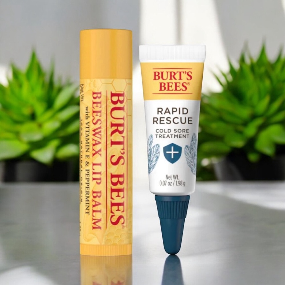 NIP Burt's Bees Rapid Rescue Cold Sore Treatment & Original Beeswax Lip Balm Set